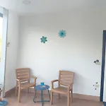 Bed and Breakfast Blue Flowers 3*