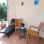 Bed and Breakfast Blue Flowers Scordia
