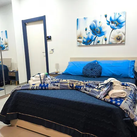 Bed and Breakfast Blue Flowers